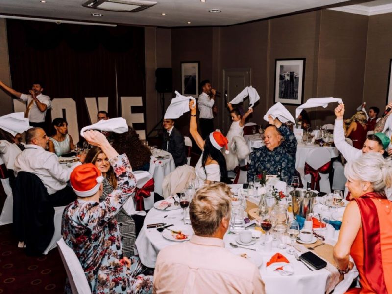 the fantastic singing waiters